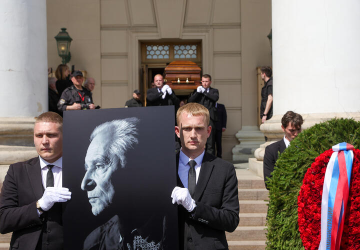 Легендарного хореографа Юрия Григоровича, который основал Театр балета в Краснодаре, похоронили в Москве, что о нём известно