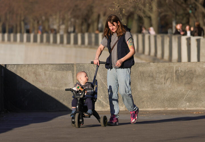 Потратить материнский капитал на высшее образование ребёнка стало куда проще, рассказали в администрации Краснодарского края