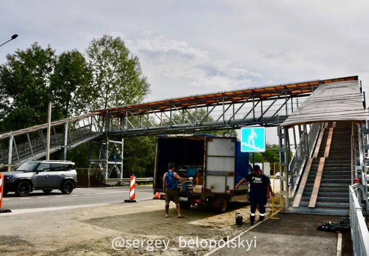 Пробок к морю будет меньше: надземные переходы на федеральной трассе М4 «Дон» готовят к приемке Автодора