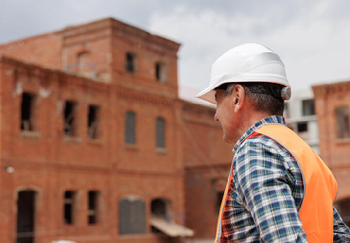 Эксперт назвал причину кадрового кризиса в России