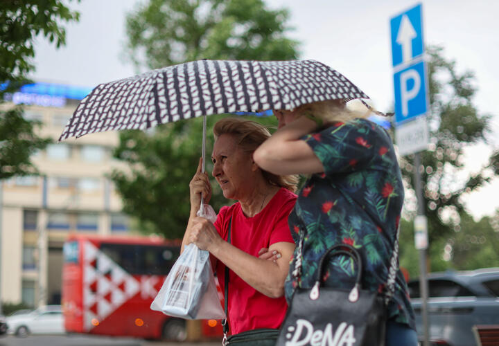 Изменения атмосферного давления, температуры и влажности могут влиять на сосуды головного мозга