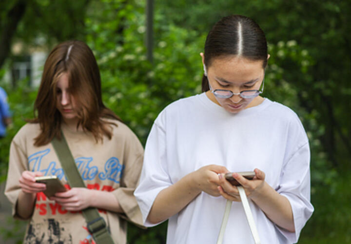 Код от Госуслуг теперь не будет приходить на телефон в тот момент, когда по нему разговаривают