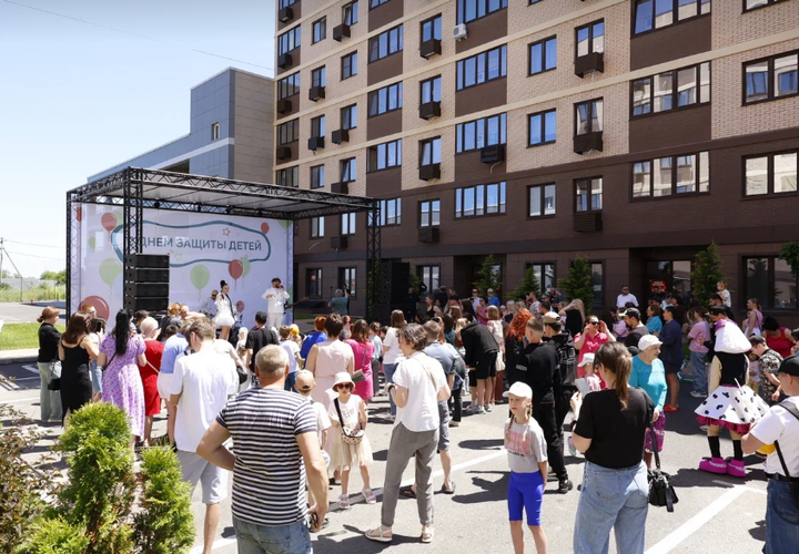 Застройщик организовал для юных жителей комплекса и их родителей яркий праздник, посвященный Дню защиты детей