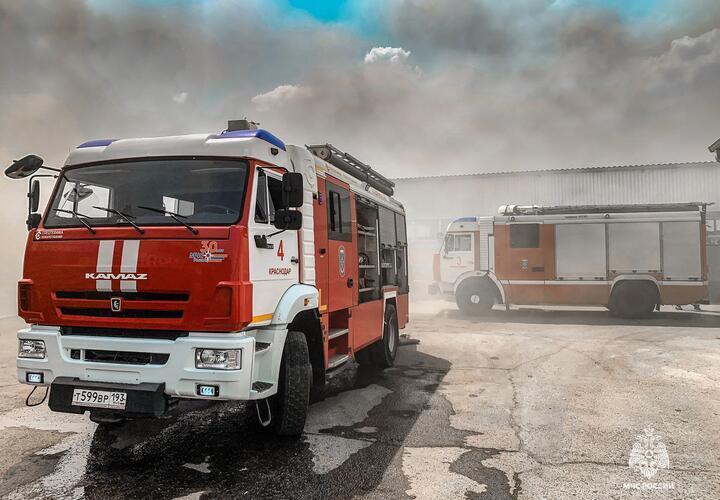 МЧС объявило штормовое предупреждение в связи с жарой на Кубани