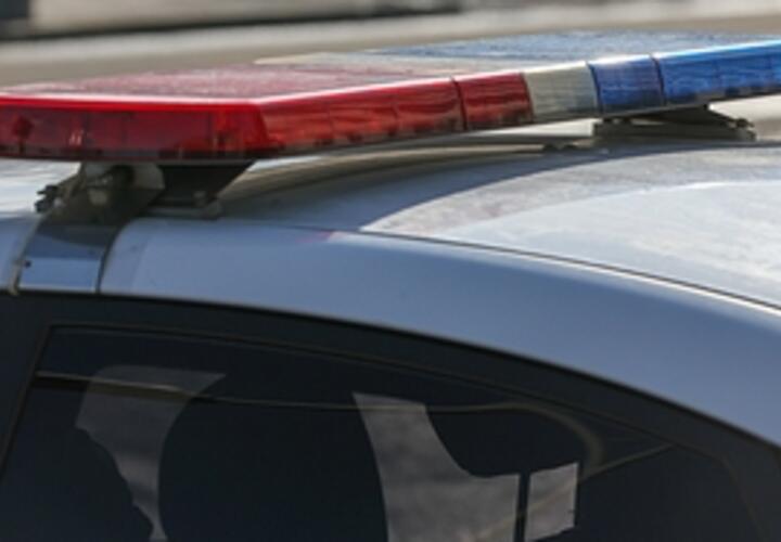 На Кубани 70-летняя бабушка и подросток перебегали дорогу в неположенном месте и попали под колеса иномарки