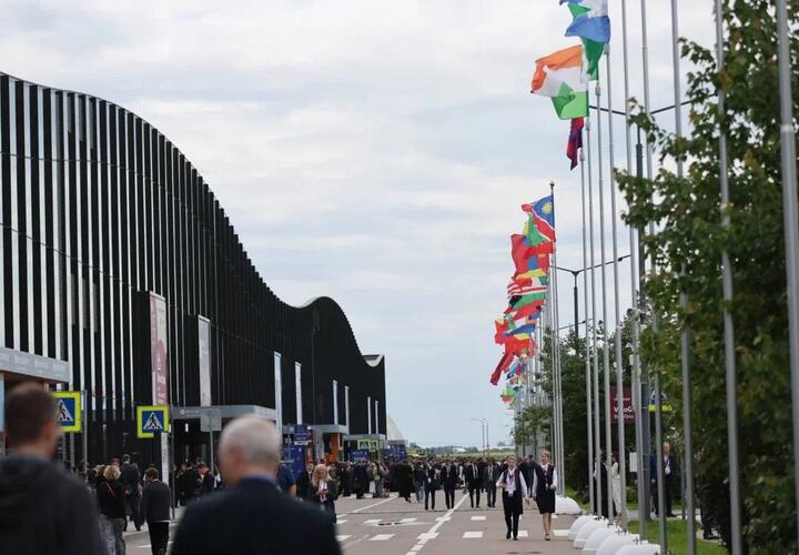 На ПМЭФ делегация Краснодарского края подписала 12 инвестиционных соглашений