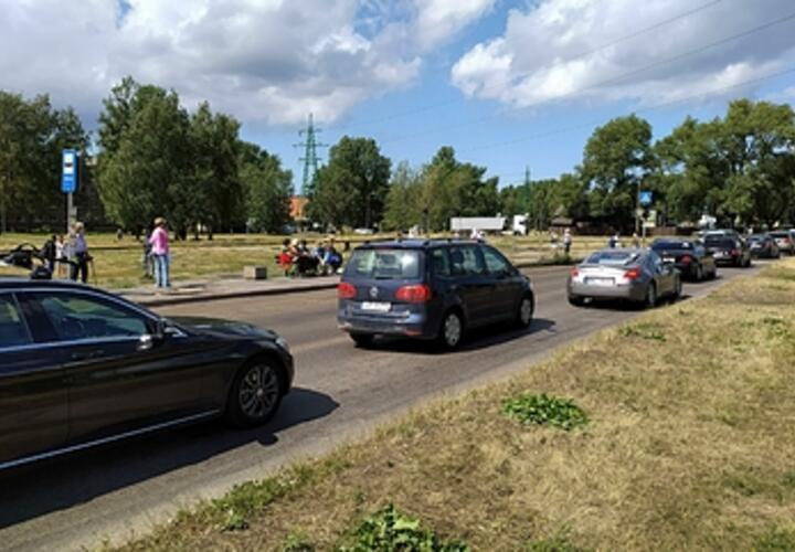 Очередь на Крымский мост со стороны Кубани растет, ждать придется более 3 часов