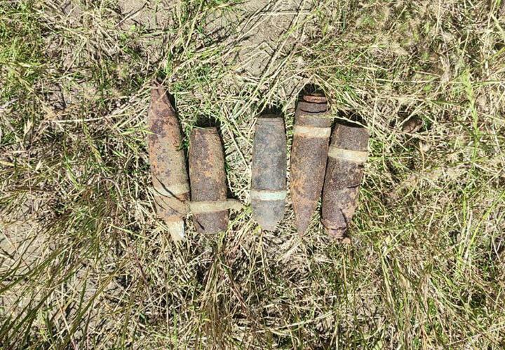 Пять артиллерийских снарядов нашли на стройке в Краснодаре