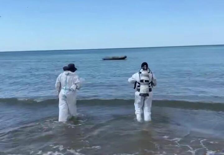 266 мешков с опасной субстанцией подняли водолазы со дна в Анапе, и это только за день