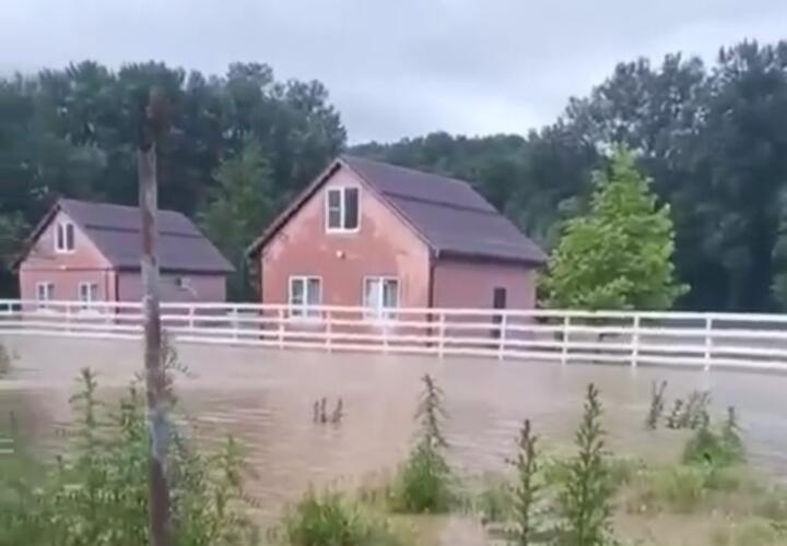 ЧС, эвакуация, затопленный лагерь: что сейчас происходит в местах наводнений на Кубани