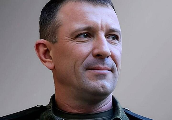 Экс-генерала Ивана Попова наградили перед очередным заседанием суда по делу о мошенничестве