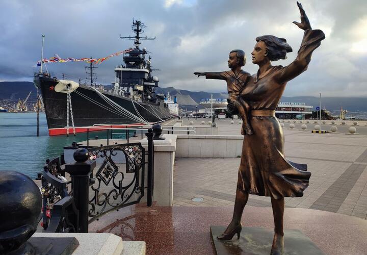 Несмотря на то, что город не является курортом в классическом его понимании, там есть множество возможностей для отдыха и туризма