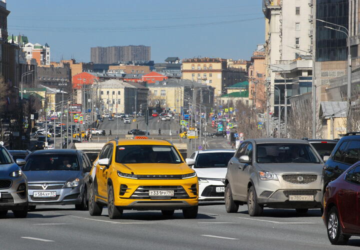 Куда этим утром лучше не соваться: Кубань тонет в пробках, Новороссийск не выдерживает туристический поток