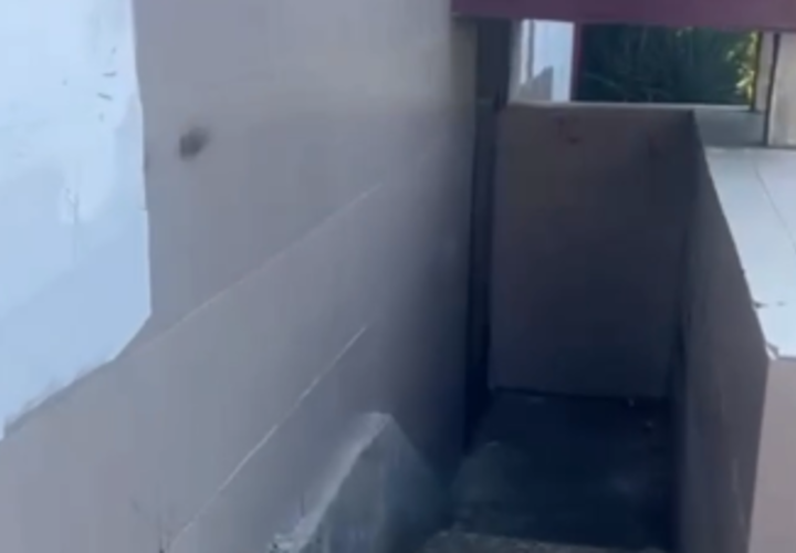 «Нас просто послали на …»: жители Адлера не смогли укрыться в бомбоубежище, потому что в нем кто-то поселился