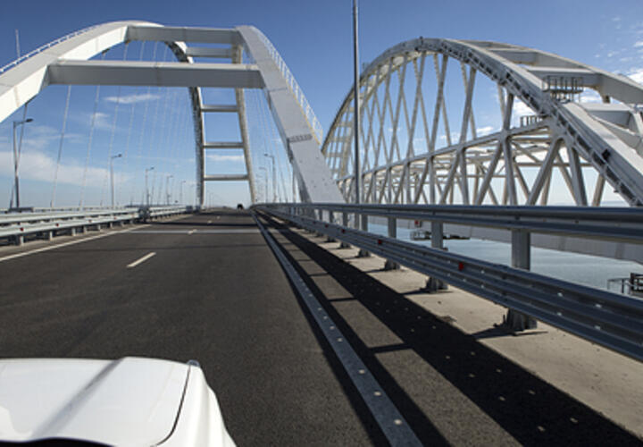 Опубликован прогноз загруженности Крымского моста на конец июля