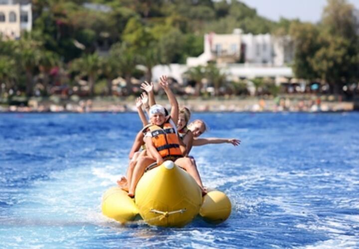 В Ольгинке девочка попала в больницу, прокатившись на «банане»