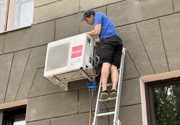 Врач предупредила об опасности чрезмерного охлаждения помещений во время жары