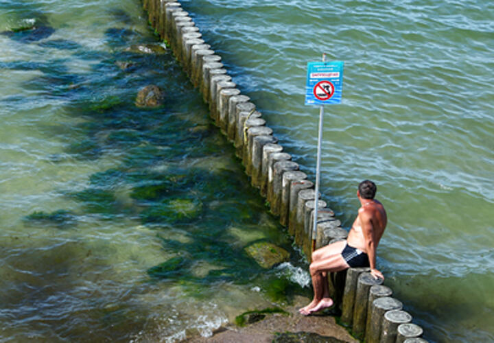 Врач рассказал об опасности прыжков в воду