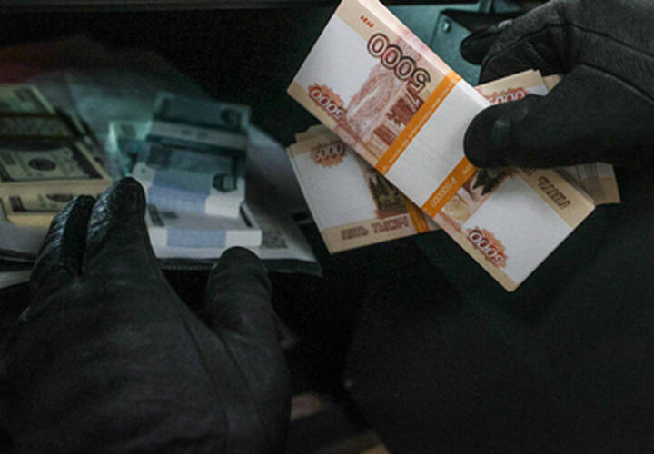 70-летняя краснодарка раскусила телефонных мошенников и сдала полиции 17 летнюю девушку