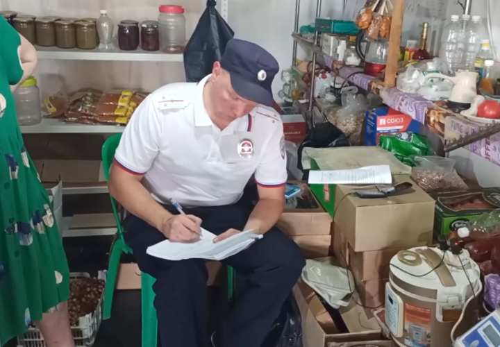 Бабушку и внучку, подозреваемых в причастности к отравлению поддельной чачей в Сириусе, задержали