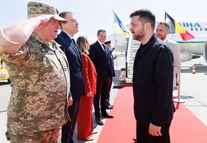 «Галстуков мы от него не ждем»: Белый дом уточнил, наденет ли Зеленский костюм на встречу в США