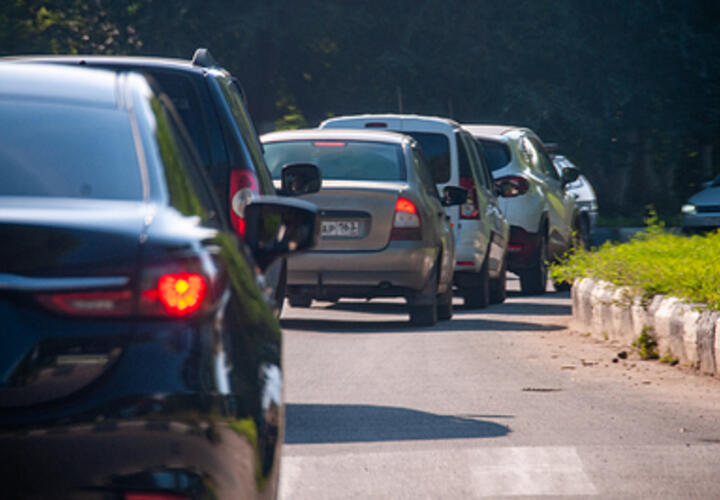 Где сейчас пробки в Краснодарском крае: обстановка на дорогах к этому часу