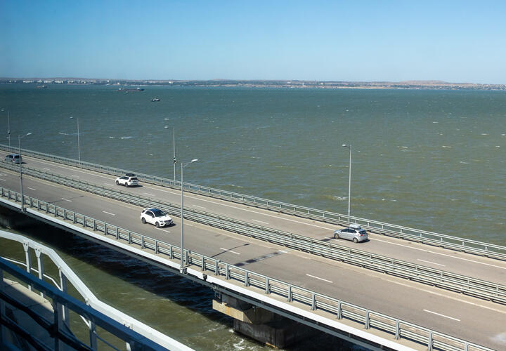 Полуостров опустел, а очереди у пунктов досмотра заметно уменьшились