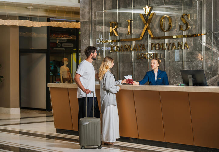 Курорт Красная Поляна первым в России запустил сервис регистрации на рейс и сдачи багажа в отеле