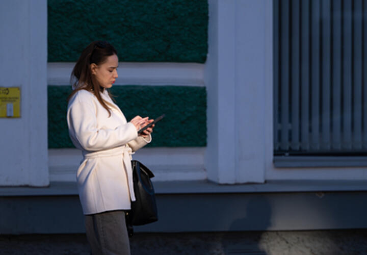 Мессенджер «Мах» с 1 сентября появится во всех продаваемых ​​​​​​​устройствах связи