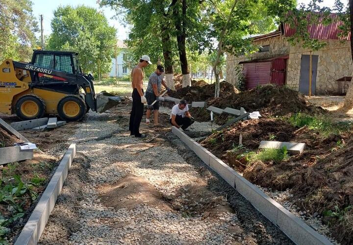 На благоустройство общественной территории в поселке Ахтырском на Кубани з средств краевого бюджета выделено порядка 55,8 млн рублей