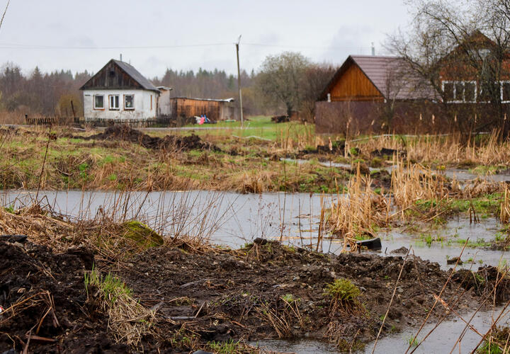 Волонтеры приехали в пострадавшие от стихии поселки