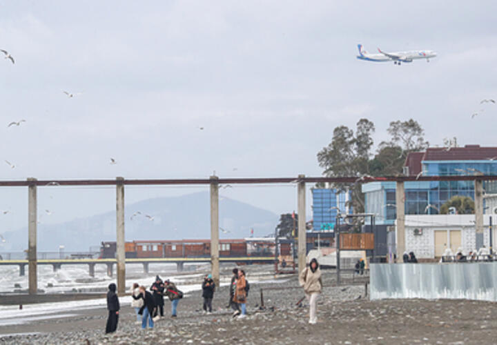 Погода резко испортится на черноморском побережье Кубани, а из моря выйдут смерчи