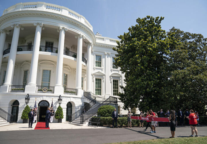 «Только плохие варианты»: мировые СМИ предрекают Зеленскому крах на переговорах