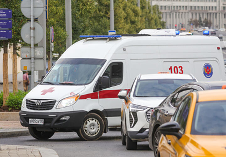 Туристы рассказали, что пожилой мужчина скончался на пляже в Анапе