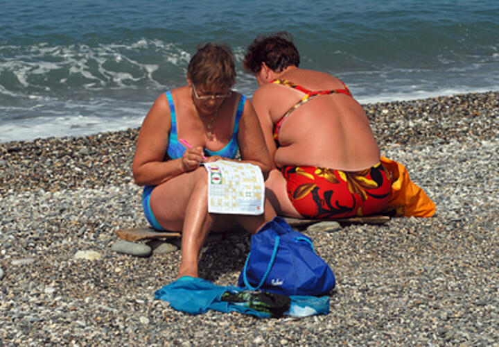 В Геленджике туристы устроили оргию на пляже, краснодарец нанял киллера для убийства 20-летней девушки: ТОП-5 за 21 августа