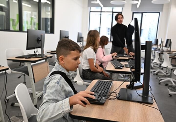 Как к нему относятся дети и родители