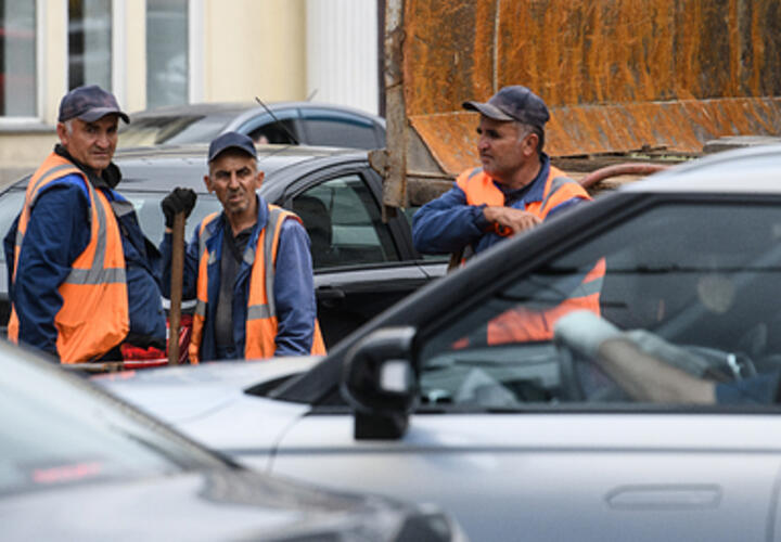 Мигрантам хотят запретить привозить с собой семьи в РФ