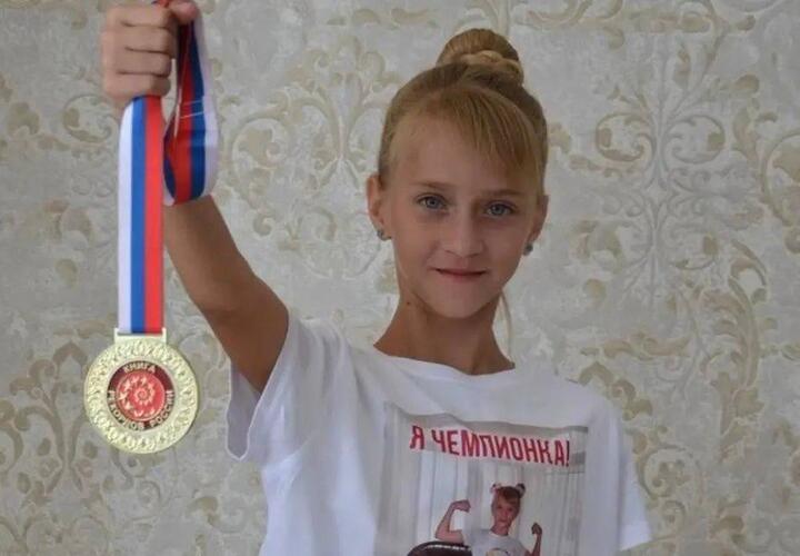 Подвиг Геракла: 8-летняя жительница Каневской  в Краснодарском крае побила мировой рекорд по количеству отжиманий