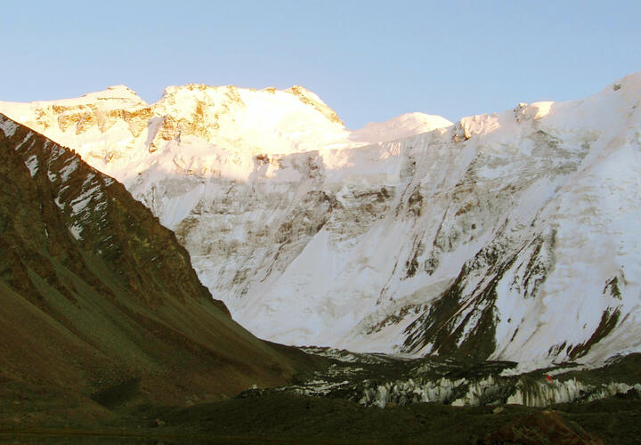 Пожарный из Ростовской области покорил Пик Ленина