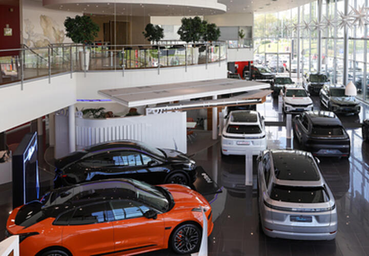 С 1 ноября в России почти на 70 процентов резко подорожают иномарки мощностью свыше 160 л.с