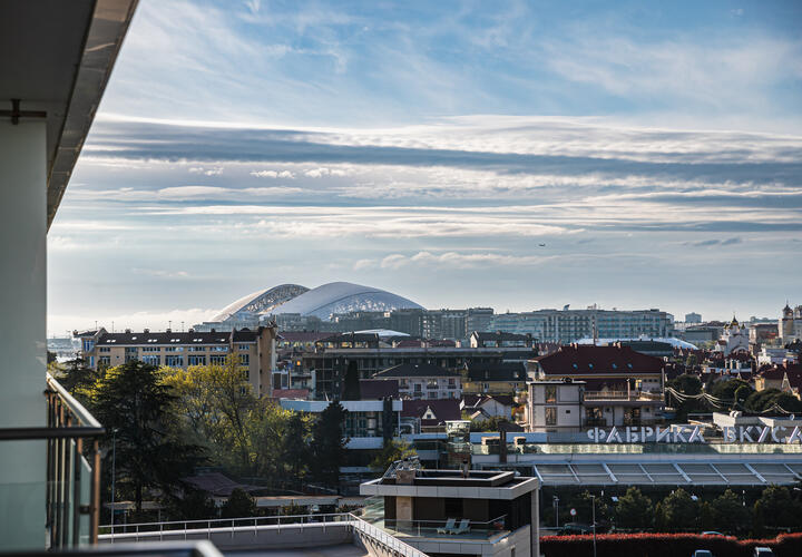 Повреждены частные дома, на месте работают экстренные службы