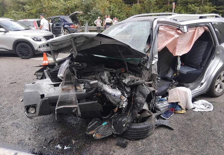 В аварии возле Джубги, которая стала причиной огромной пробки, пострадал 6-летний ребенок