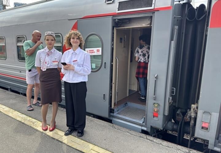 В Минтрансе РФ рассказали, когда полностью исчезнут бумажные билеты на самолеты и поезда