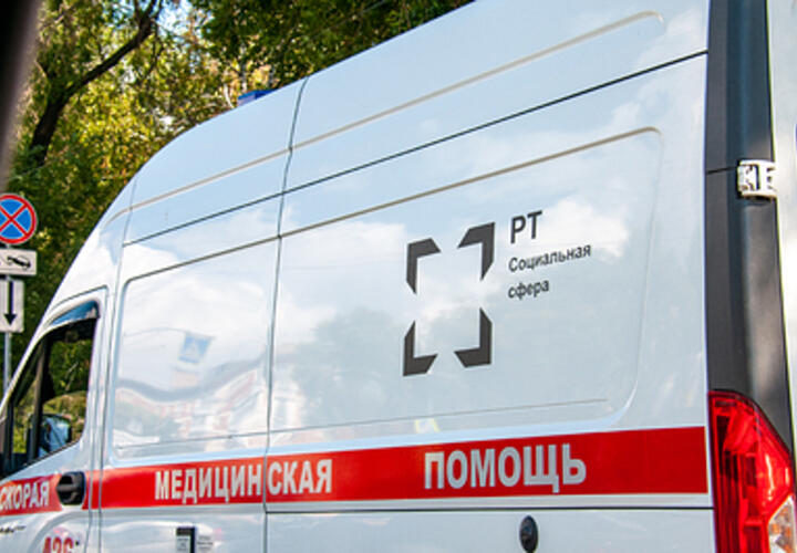 В страшной аварии с грузовиком на кубанской трассе погибли три человека, травмированы дети