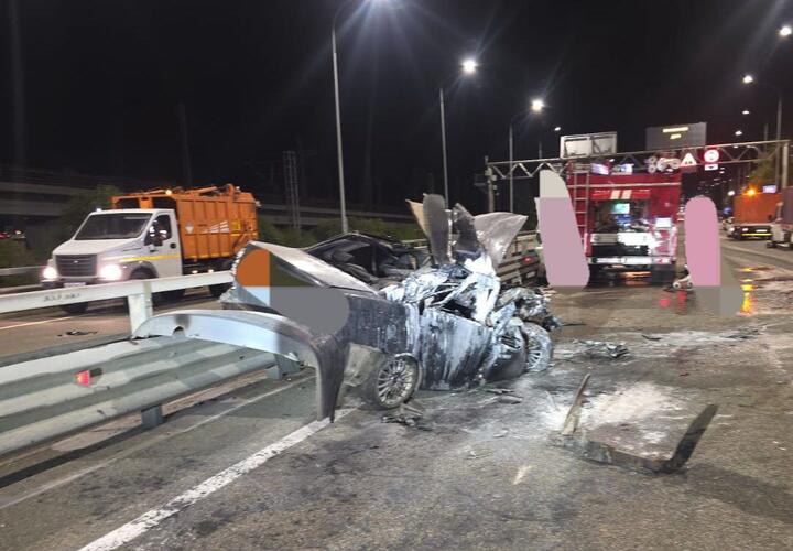  В жутком ДТП в Сочи погиб 19-летний парень, двое ранены