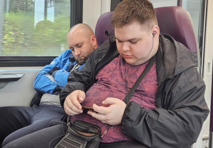 Термин «бодипозитив» прочно вошел в наш лексикон, став символом принятия себя и своего тела, независимо от его формы, размера, цвета кожи или наличия особенностей 