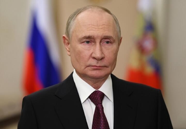 Путин прилетел в Сочи, глава государства выступит на заседании клуба «Валдай»