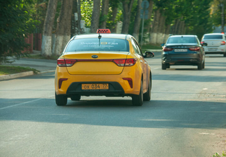 Старые останутся: новые требования по маркам такси не коснутся уже работающих машин