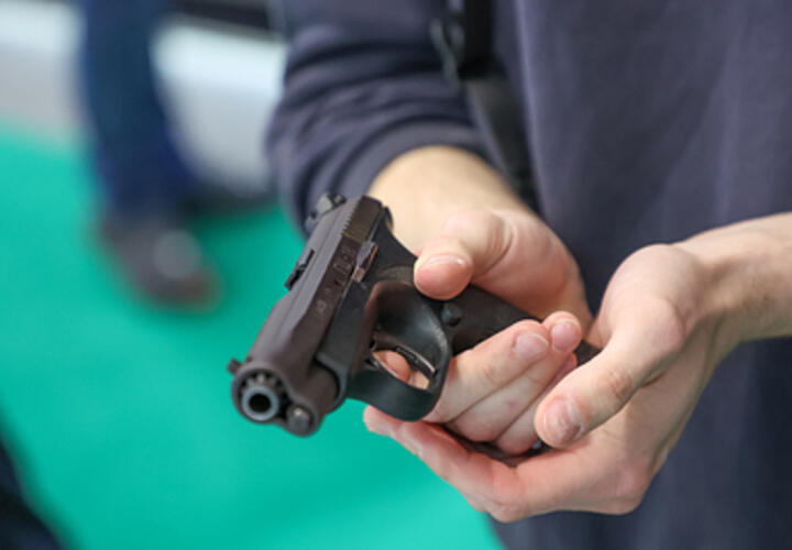 Стрельба у магазина произошла в Лабинске, полиция проводит проверку