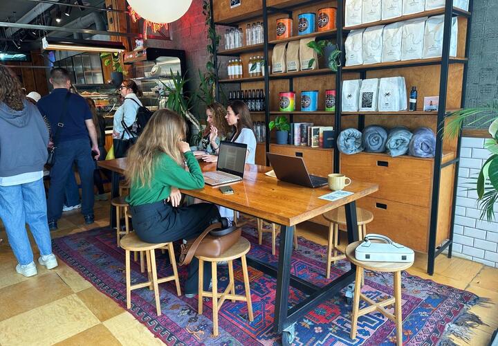 Telegram и WatsApp не работают. Что случилось? Людей принуждают скачивать MAX